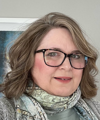 Photo of Cynthia D. Mohr
